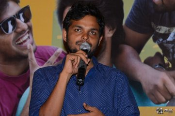 Pelli Chupulu Movie Abhinandhana Sabha